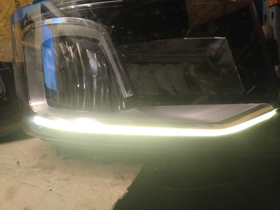 Regeneracja reflektorów i luster, spawanie plastików Ford f-max Daf Sc