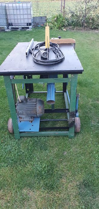 Piła stołowa , krajzega .