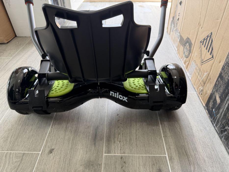 Hoverboard com assento a funcionar perfeitamente