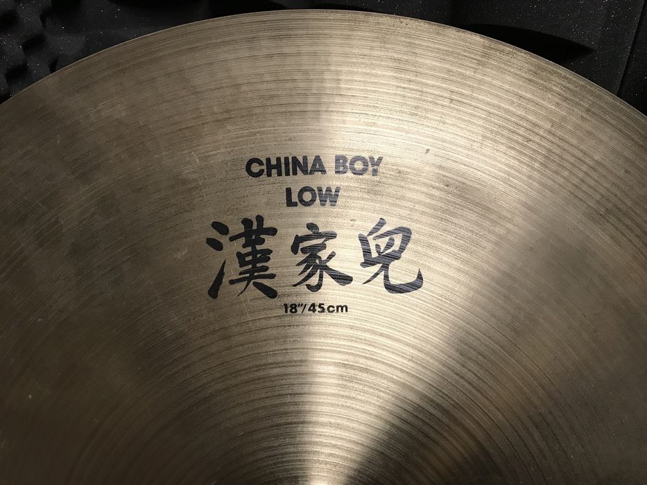 Zildjian 18" A-Series China Boy Low (OPORTUNIDADE)