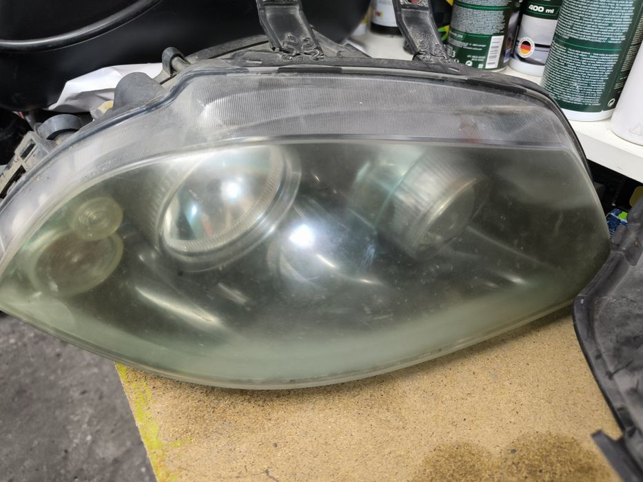 Ajustes faróis Xenon Ibiza 6l
