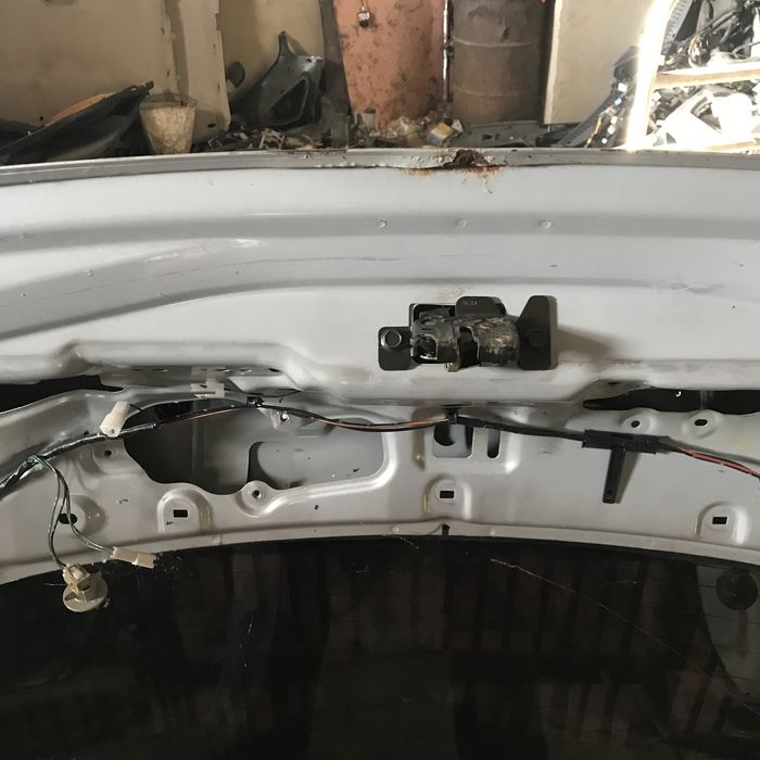 Ляда Mazda 323 F (ВА) 1997