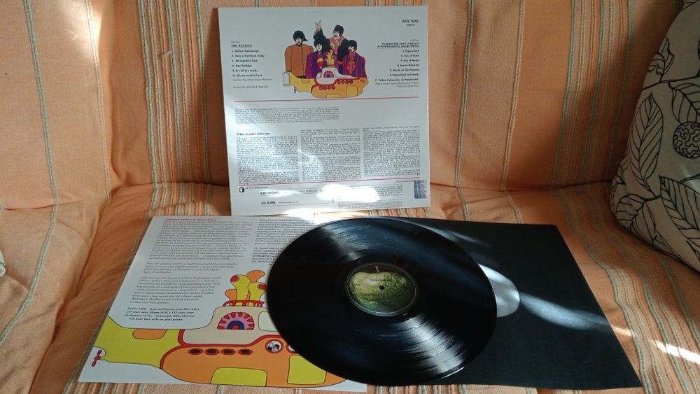 Beatles yellow submarine
