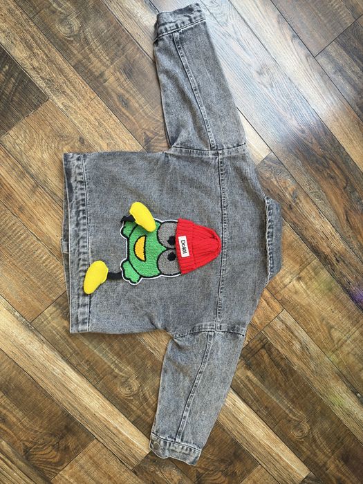 Продам дитячу джинсовку 2-3,5 роки