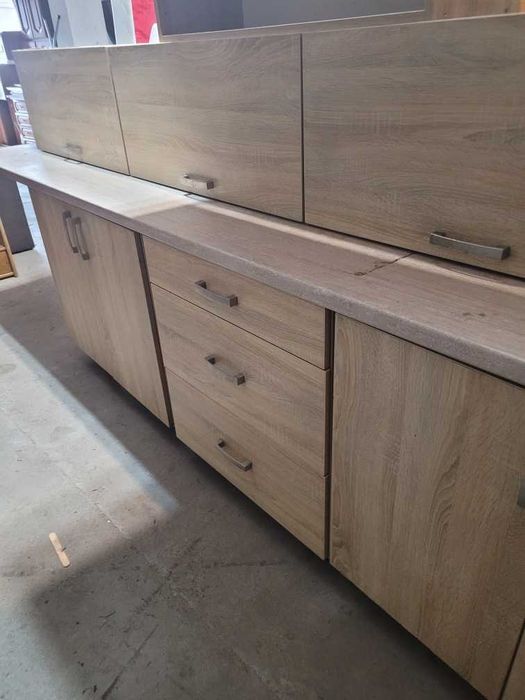 Komplet mebli kuchennych