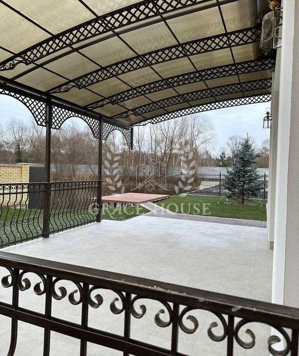 Новий котедж на БЕРЕЗІ ОЗЕРА з РЕМОНТОМ, з охороною у КМ. с. Романків