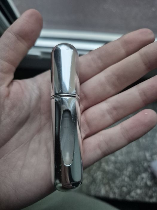 Mały dyfuzor do perfum, perfumetka