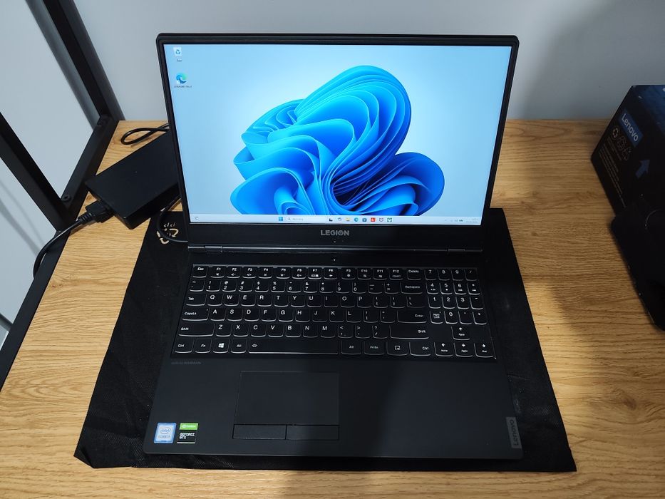 Laptop gamingowy Lenovo Legion