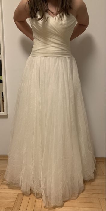 Suknia slubna prosta na 160 + 4 cm obcas suknia