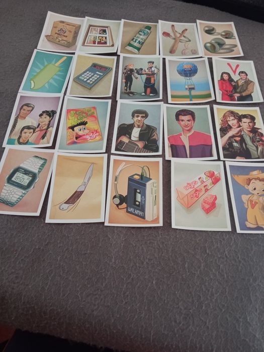 100 Cromos Radio Comercial