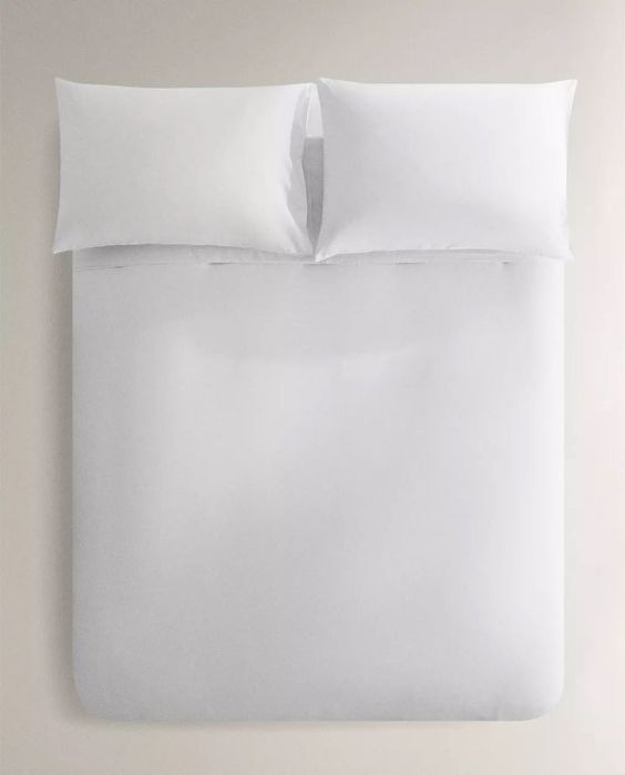 Conjunto de cama: Edredão, Lençois, Fronhas e Almofadas