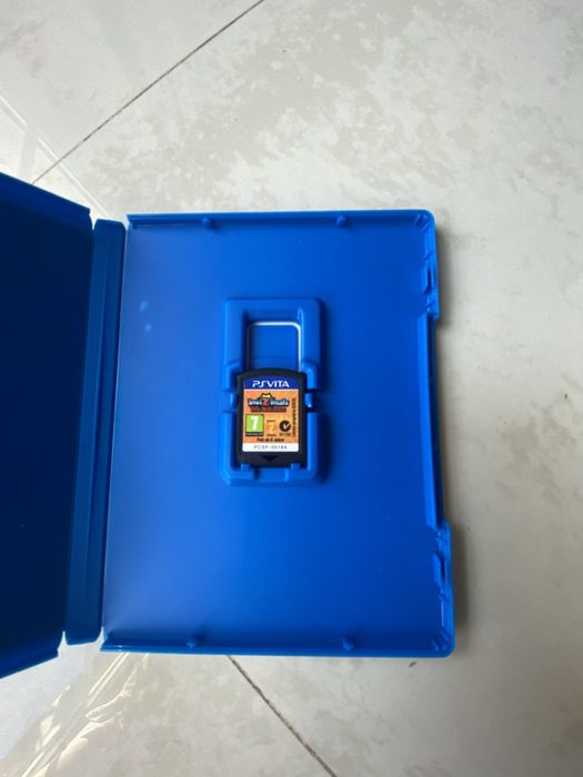 Jogo ps vita Invizimals