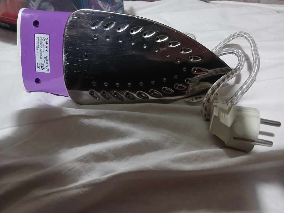 Праска утюг saturn 1800вт