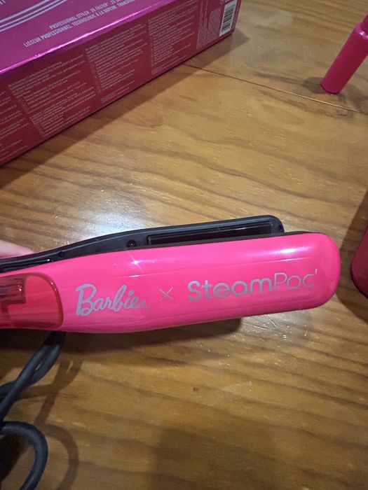 Prancha a vapor da Barbie