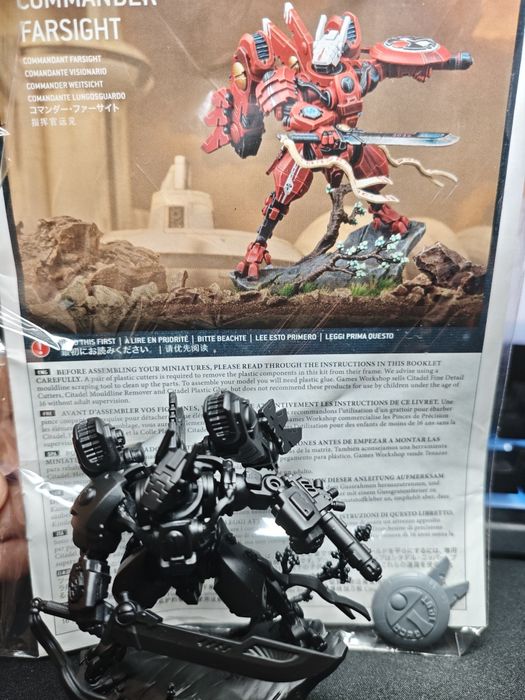 Warhammer 40000 Tau Commander Farsight