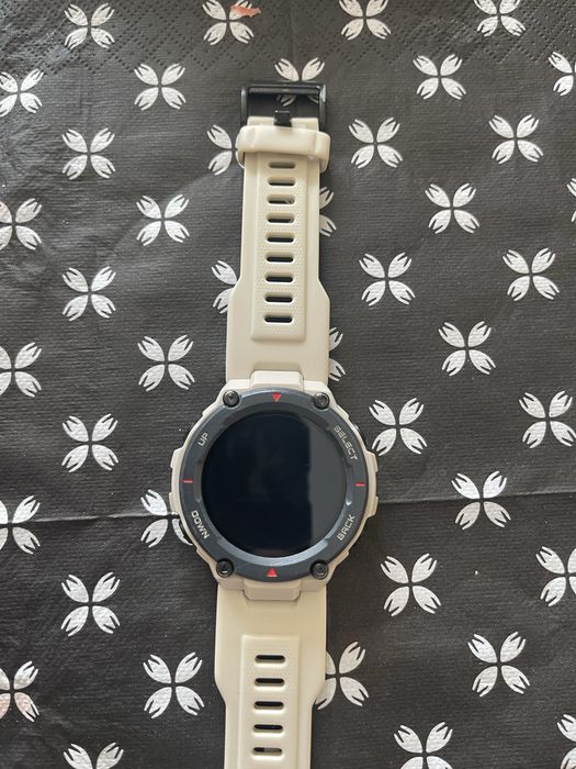 Часы Amazfit t-rex