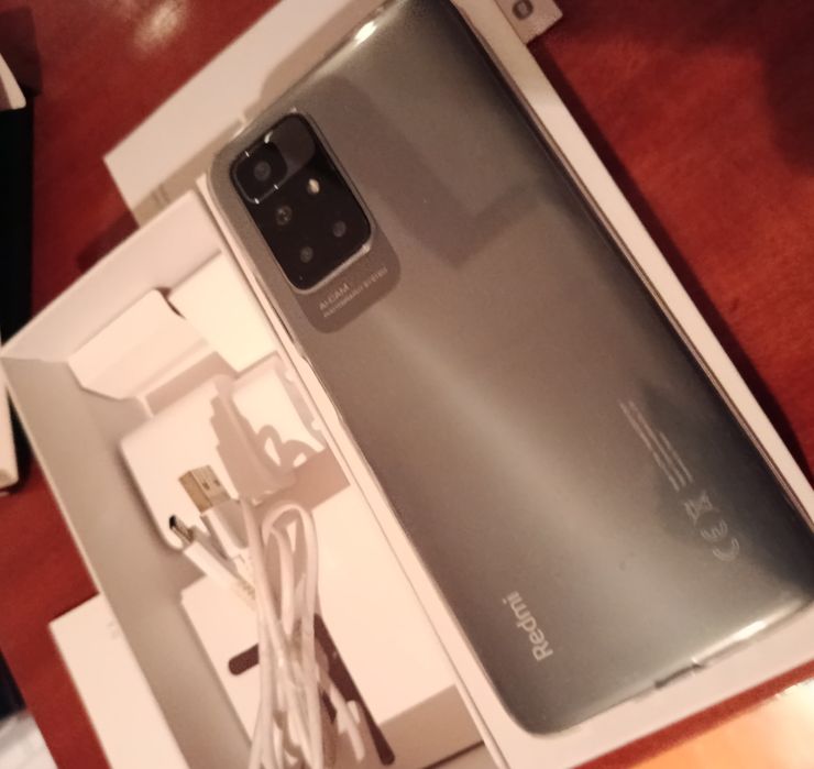 Telemóvel Xiaomi Redmi 10 2022 Carbon Grey 4GB 128GB + Auriculares