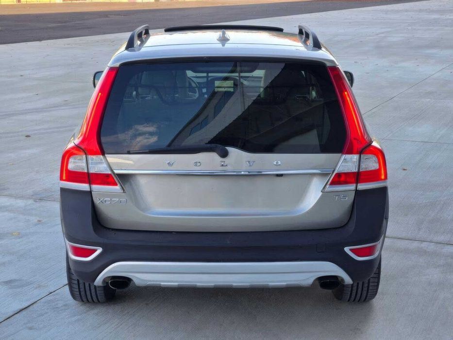 Volvo XC70 T5 Premier      2016