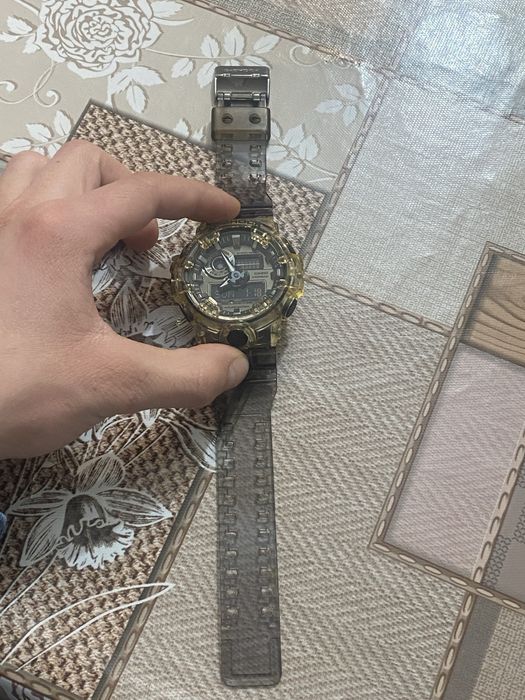 Чоловічі часи,годинник CASIO G-Shock GA-700SK-1AER