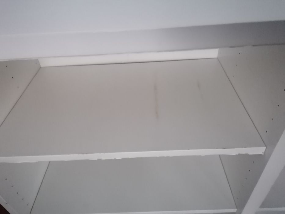 Estante branca do ikea