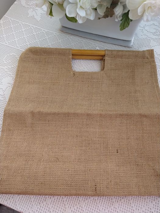 Mala de Mão em Juta / Ráfia com Pegas de Madeira – Estilo Boho / Verão - Nova!