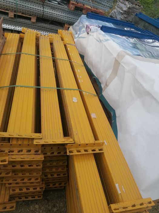 Racks, parteleiras industriais, estantes de armazém