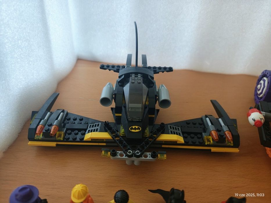 LEGO DC Super Heroes 76013 - Batman: Parowy walec Jokera
