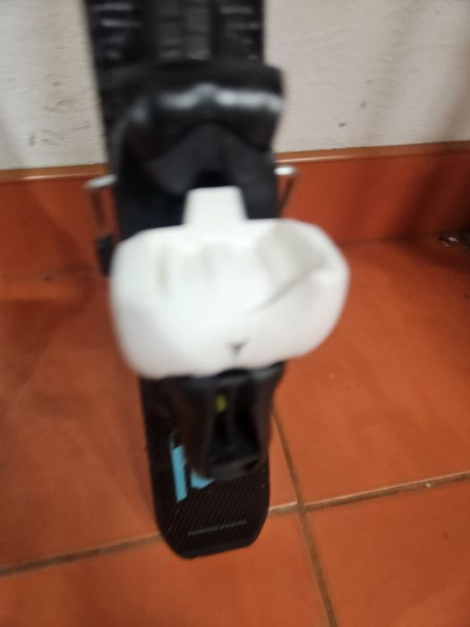 Śliczne niebieskie narty dka dziecka narty Atomic redster x2 90cm bdb