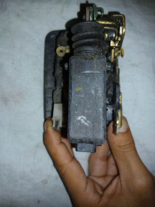 Fechadura Renault Clio I