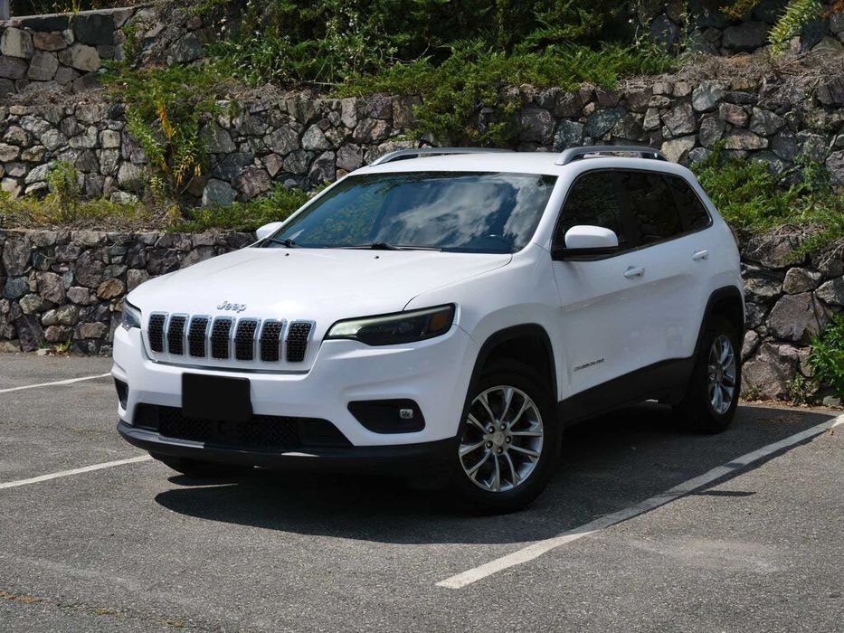 Jeep Cherokee Latitude Plus 4x4      2021