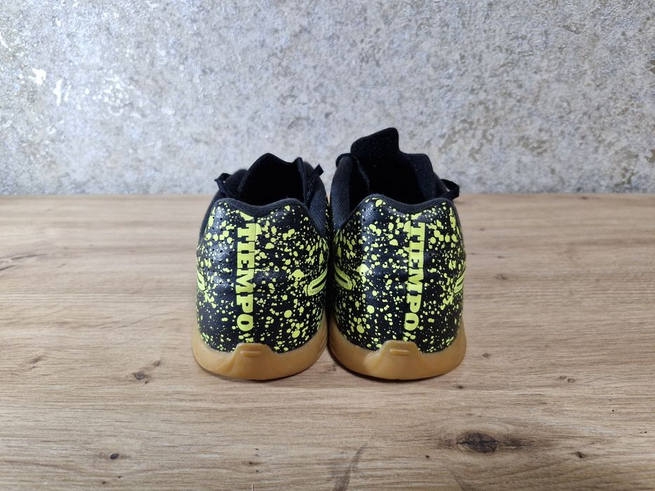 Футзалки Nike Tiempo Rio II IC (38р *24см*)