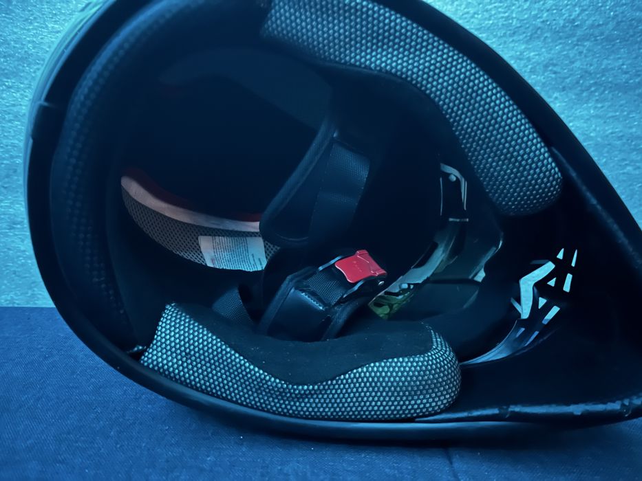 Продам шлем мотокросный