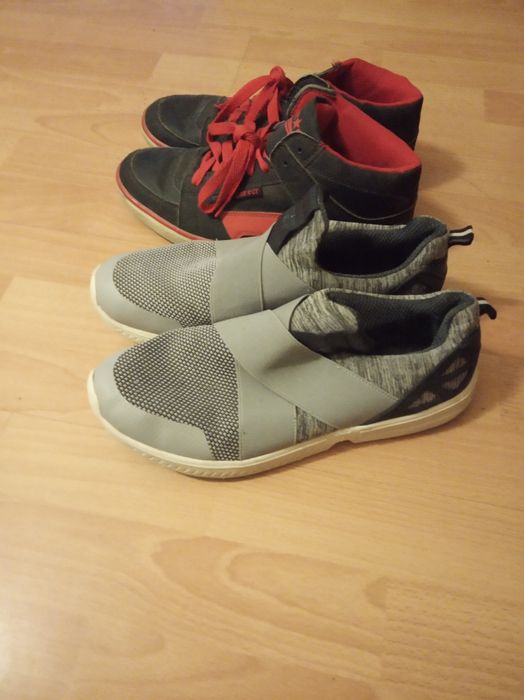 Buty młodzieżowe 42.