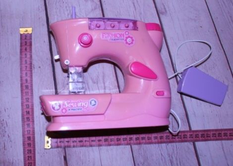 Дитяча ігрова швейна машинка