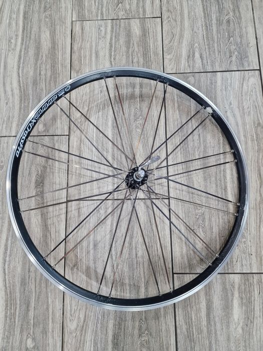 Koło do roweru przednie 28 cali Shimano HB-RM40