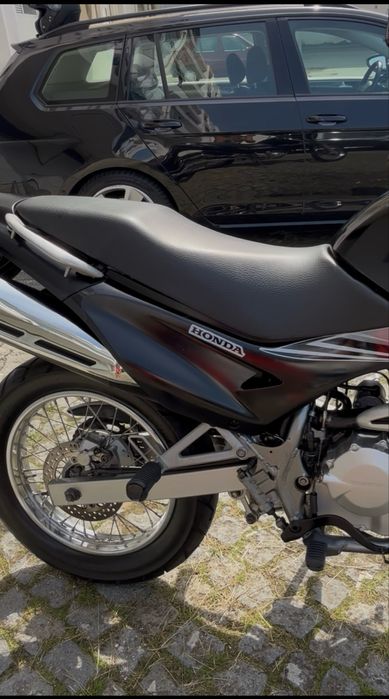 Falcon nx 400 ( NAO TEM CAPACETE )