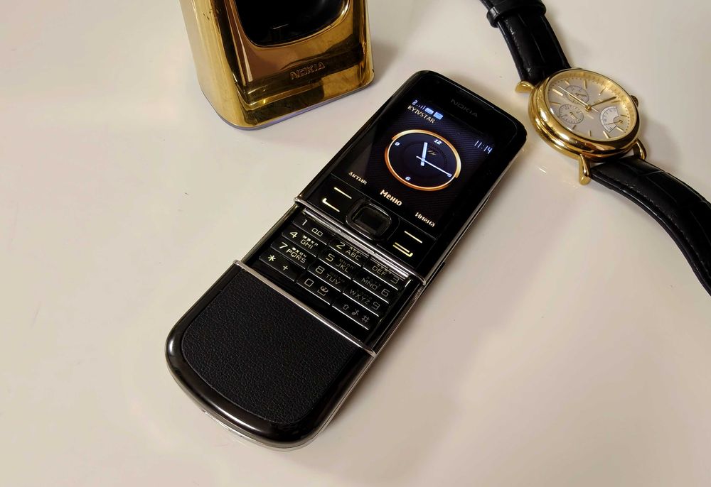Nokia 8800 Arte Sapphire Black-телефон premium-класса !