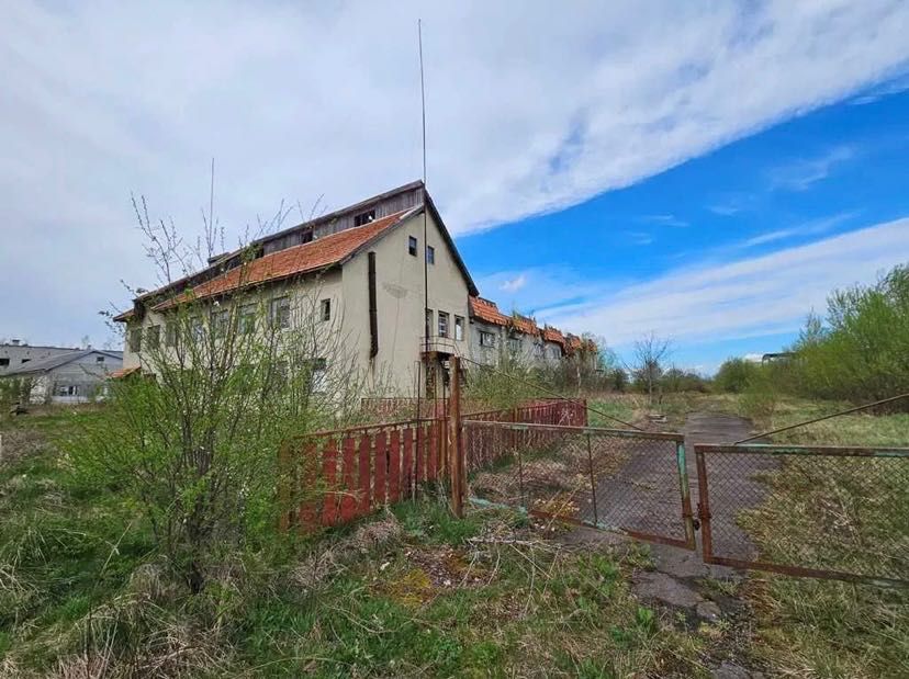 Складське приміщення.Продається виробничо-адміністративне приміщення.Промзона