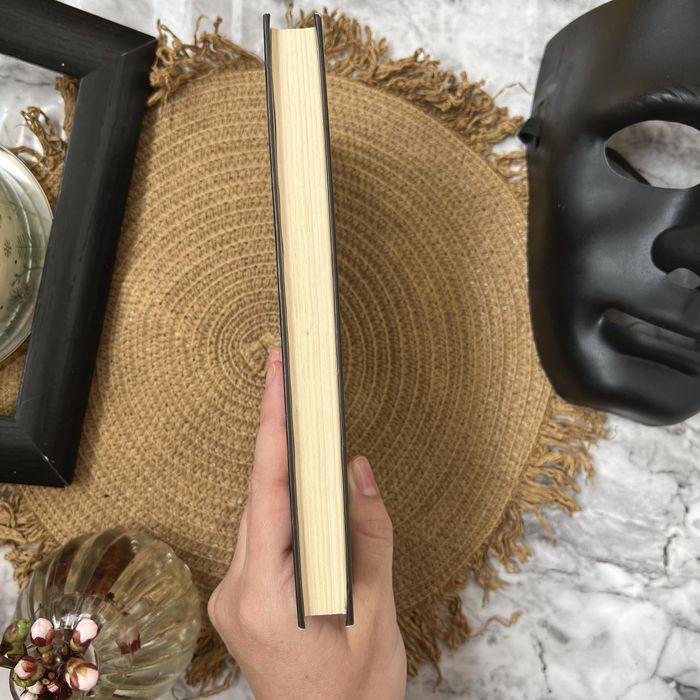 Чарівна ти. Чак Поланік