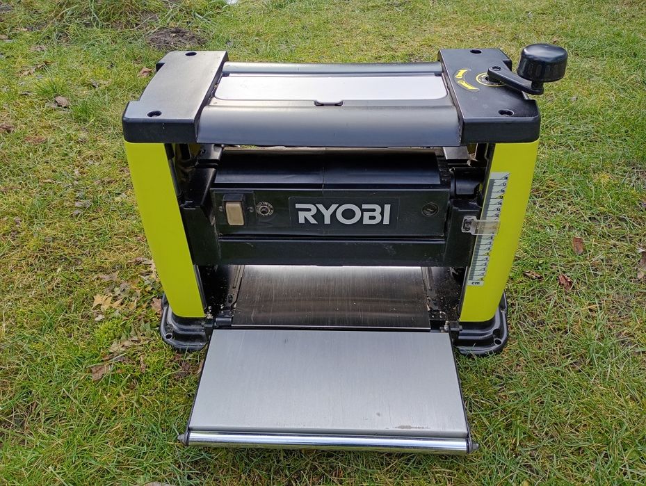 Grubościówka RYOBI RAD 1500G