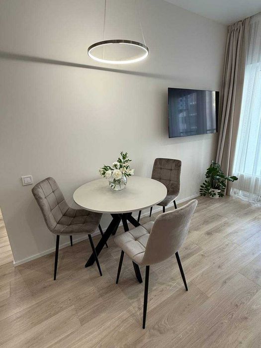 Здам квартиру на Краснова в ЖК Kadorr City, 65 перлина. Перша здача, своя, без посередників.  Дизайнерський ремонт, усі необхідні меблі та техніка.