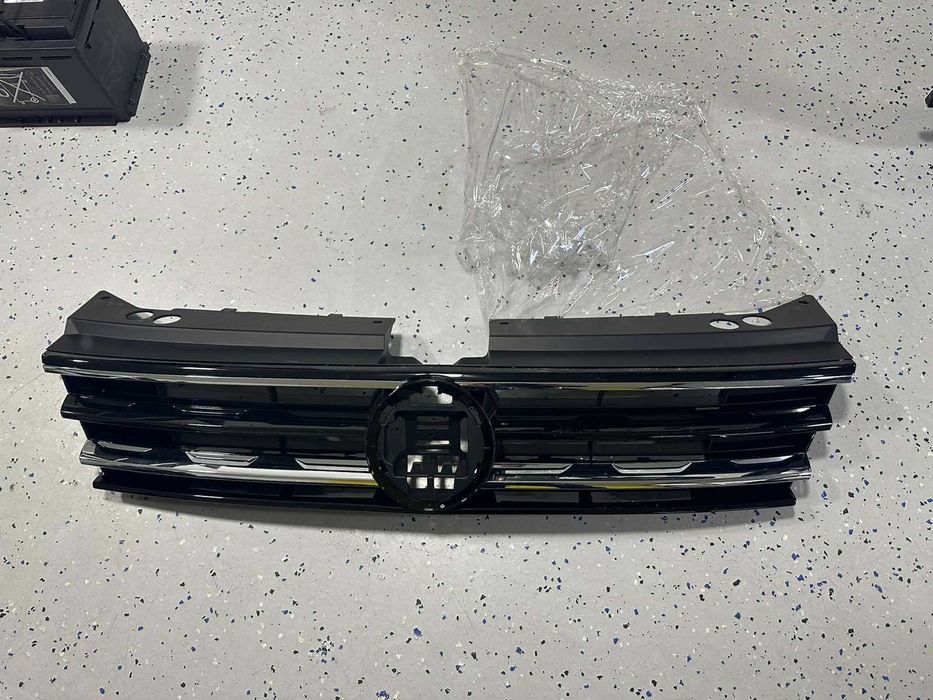 Решетка радиатора Volkswagen Tiguan дистроник Distronic