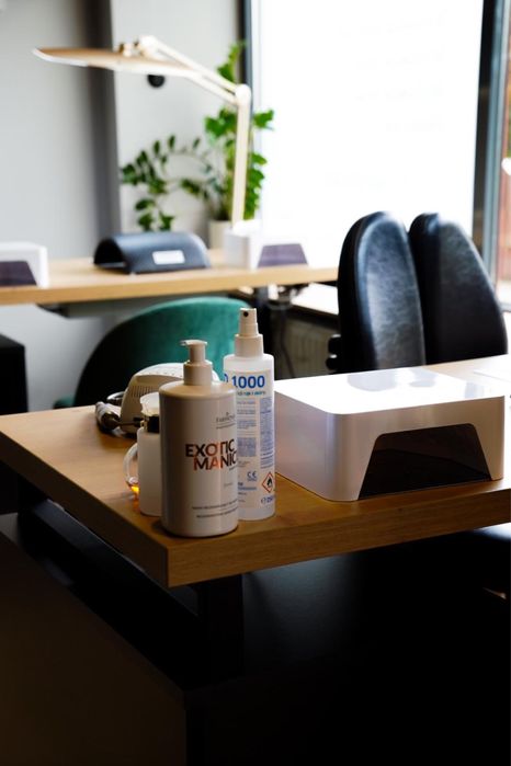 Podnajem stanowiska do manicure