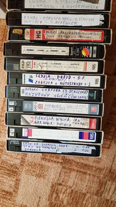 Filmy na kasetach VHS Stallone VanDamme Schwarzenegger