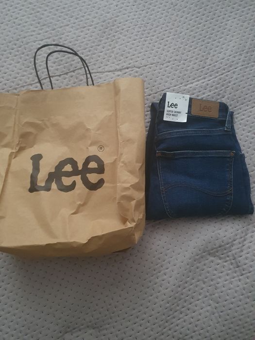 Spodnie firmy Lee nowe