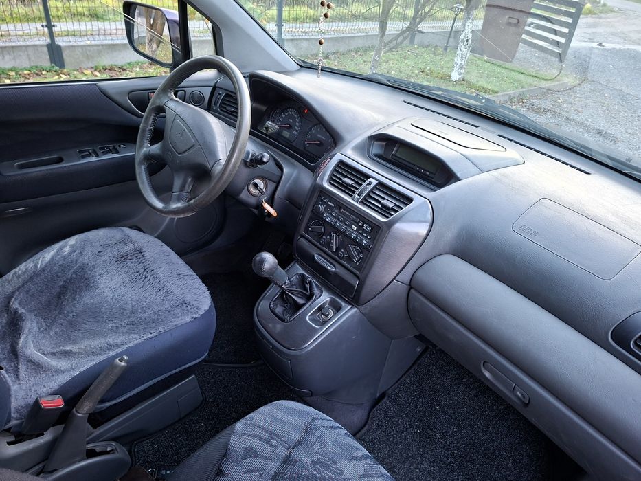 Mitsubishi Vagon 6 osobowy