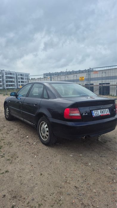 Audi A4 B5 1.6 benzyna + lpg
