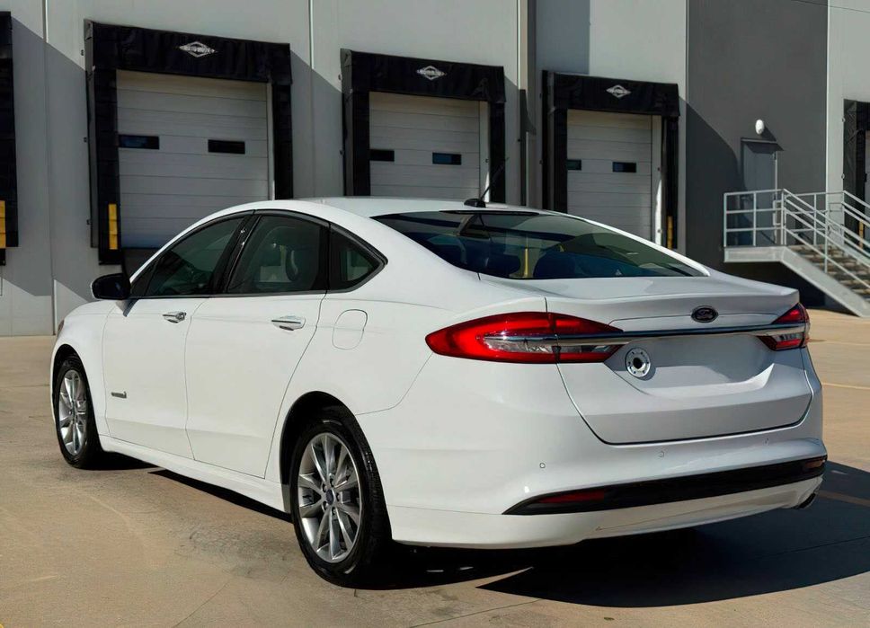 Ford Fusion SE      2017