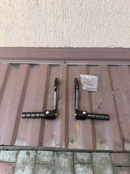 Задні підніжкі для сурон