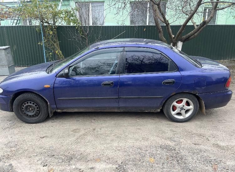 Продам Mazda 323 1995р